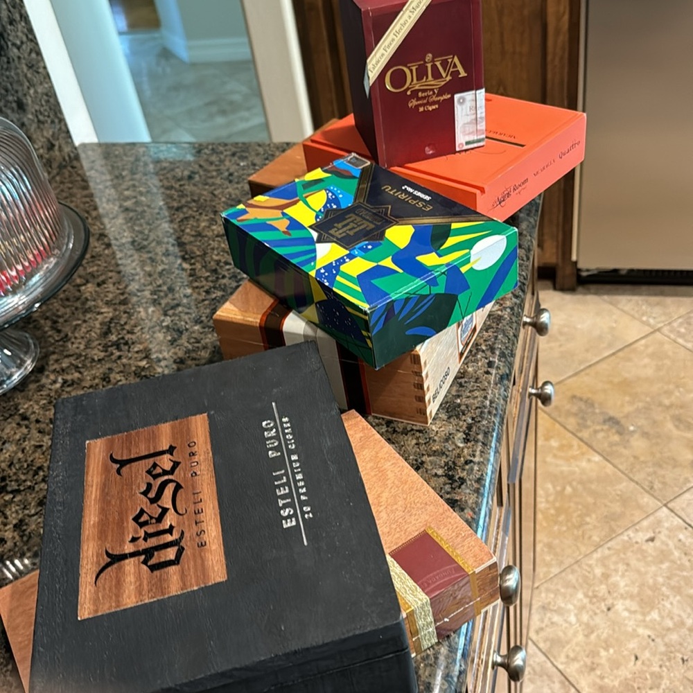 SOLD Out !! Two boxes $8 - Picture 10 of 10
